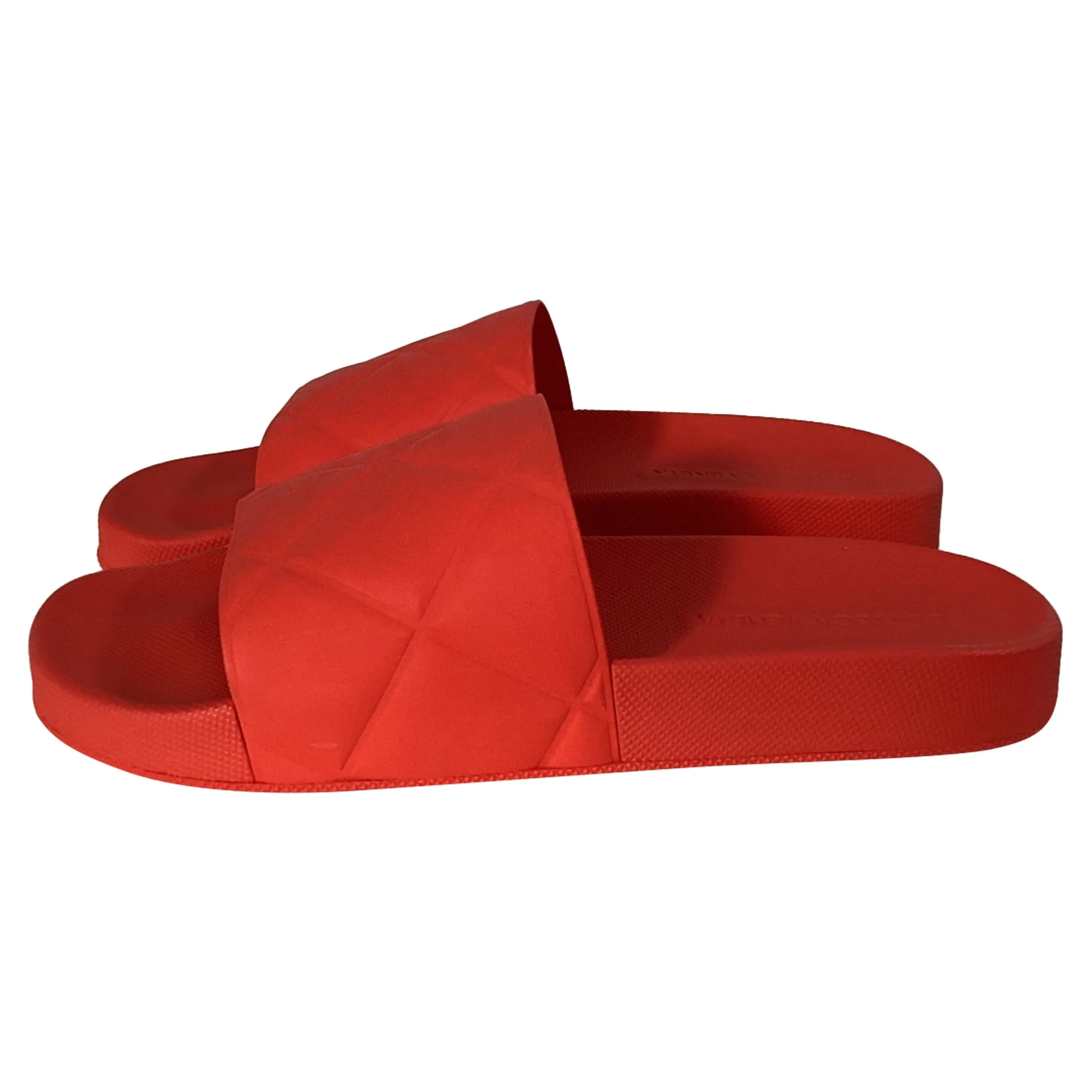 Bottega Veneta Slides in Red Rubber