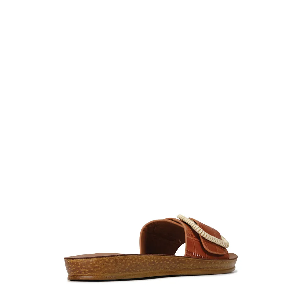 BRIO BUCKLE SLIDE SANDAL
