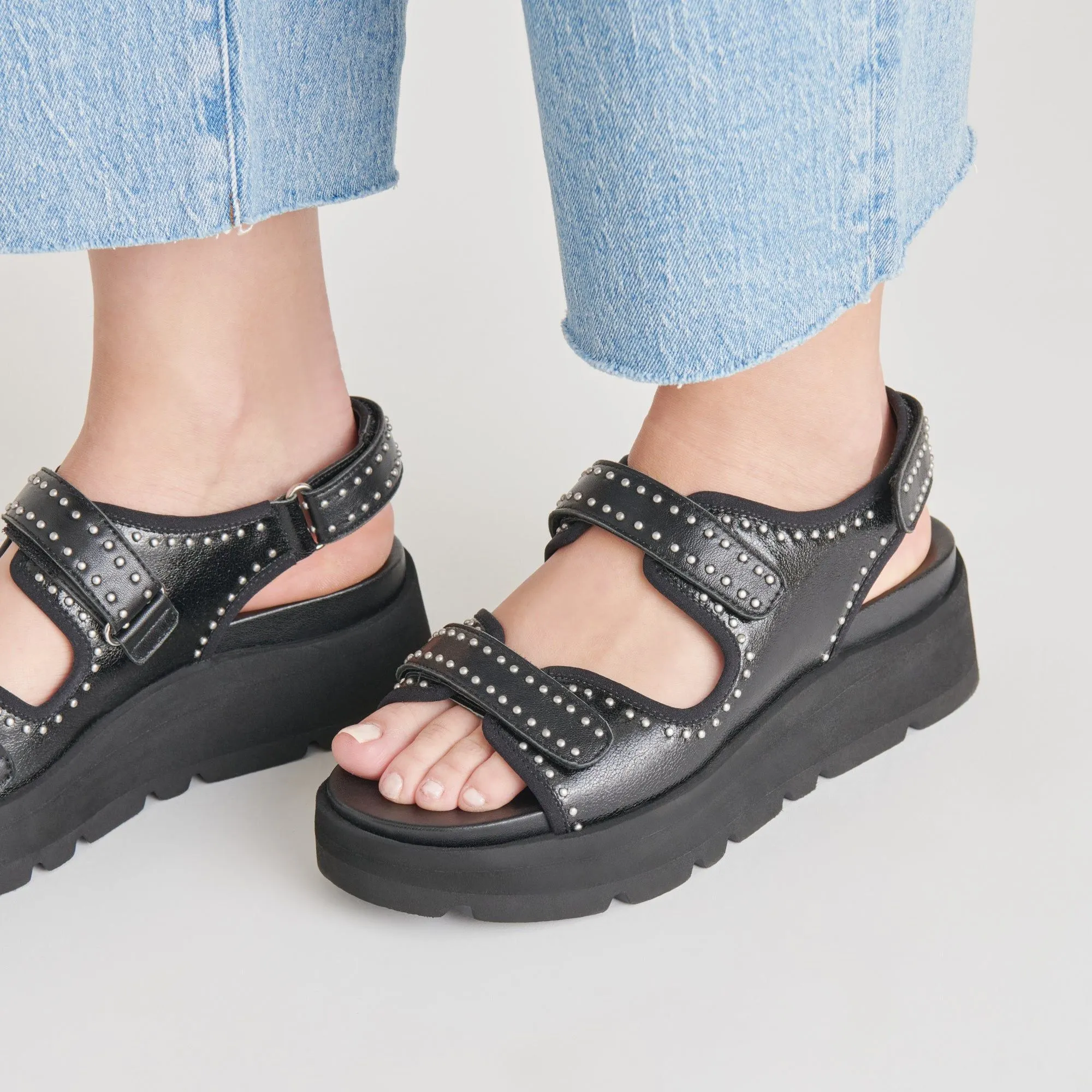 Dubai Stud Sandals Midnight Crinkle Patent