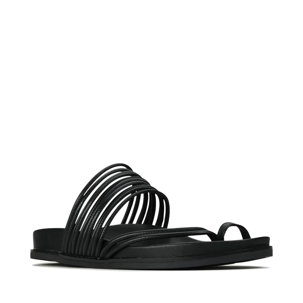 EOS Women's Carmella Toe Loop Sandal in Black