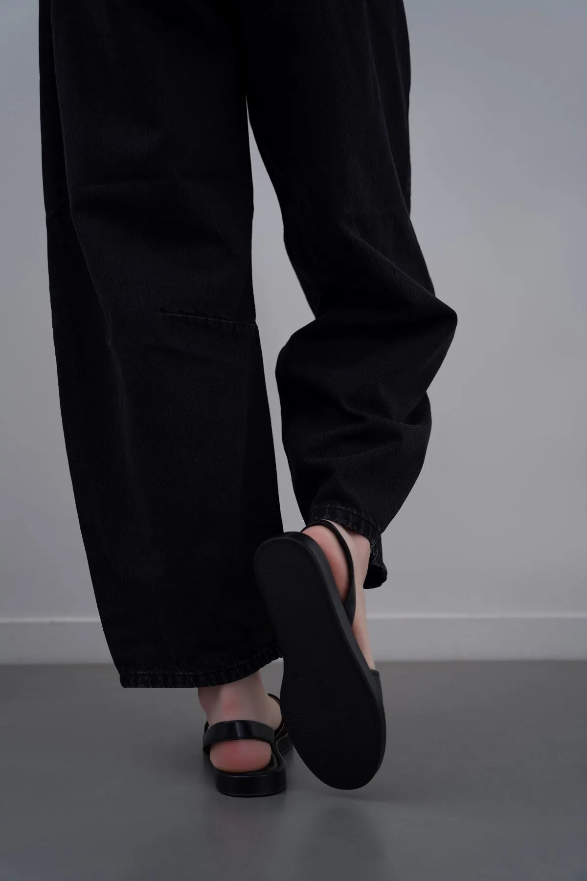 GREEK SLIPPER SANDAL