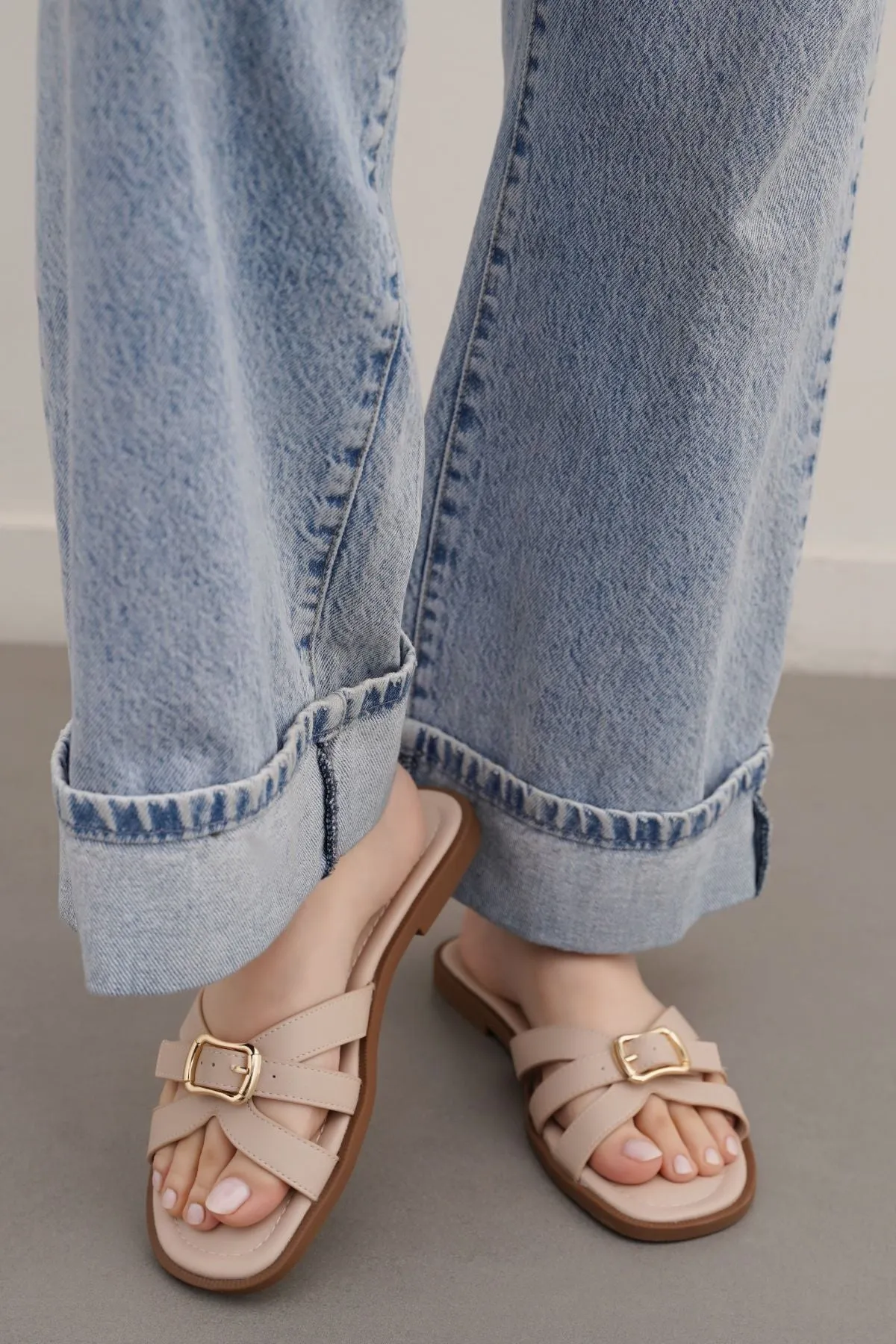 SAHARA SLIDES