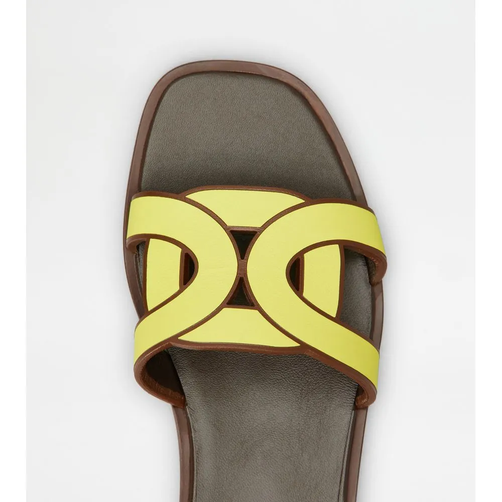 Sandals in Leather