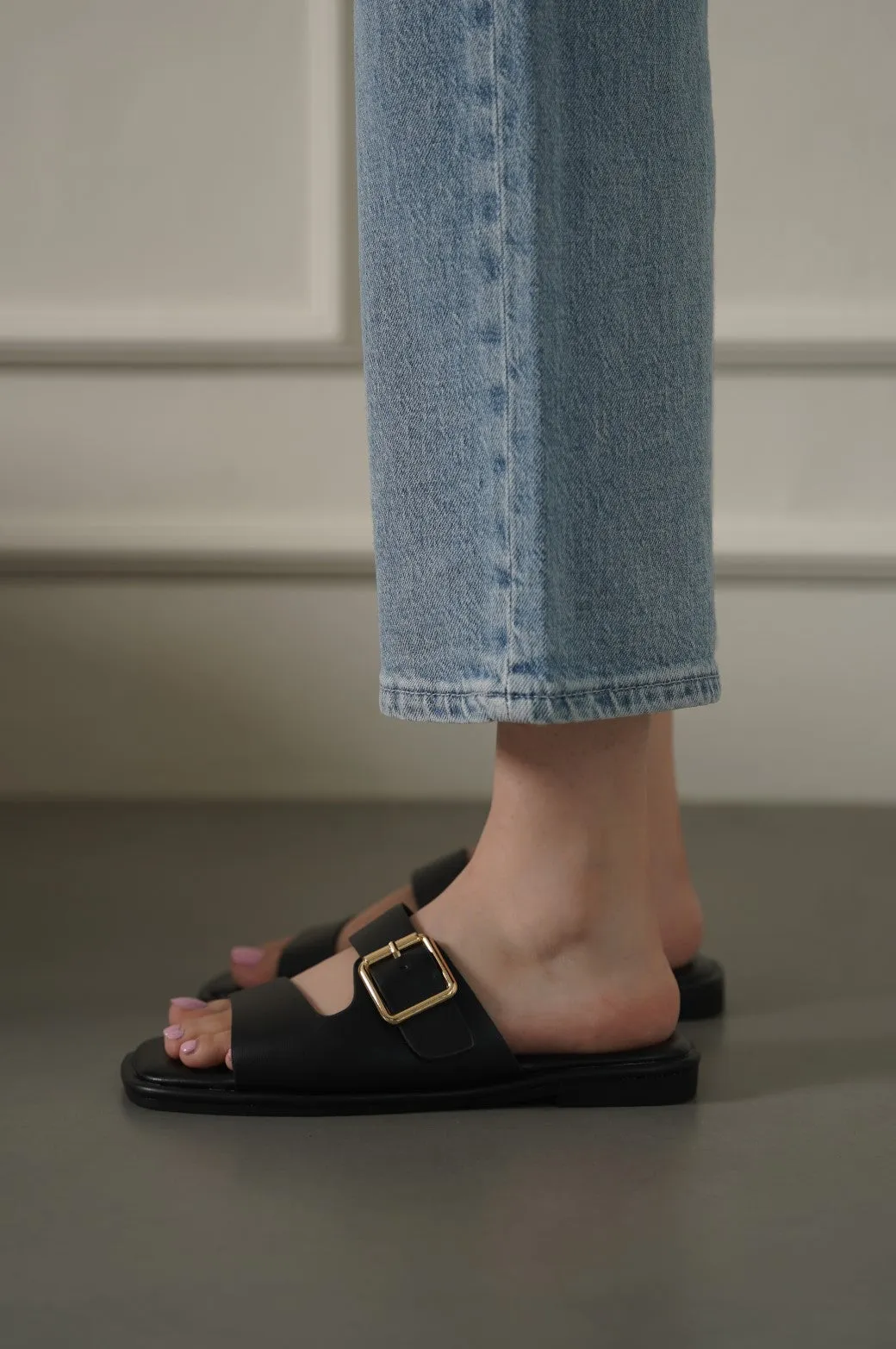 SQUARE MAMA SLIDES