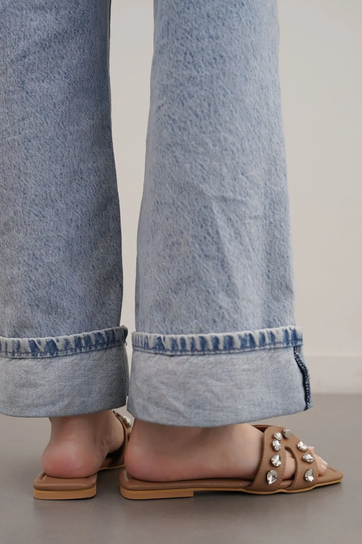 STUDDED CRYSTAL SLIDES