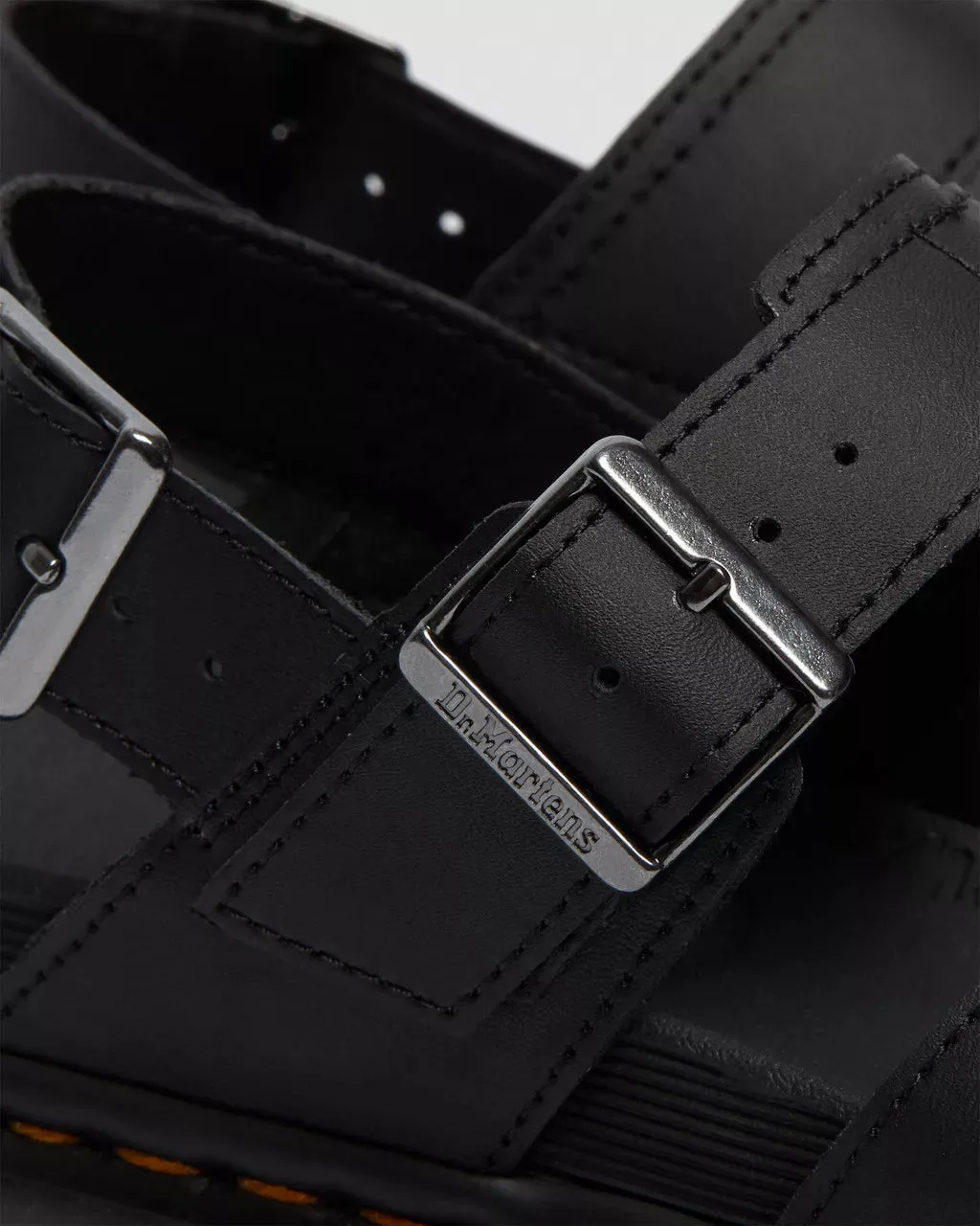 Voss II Leather Sandals in Black