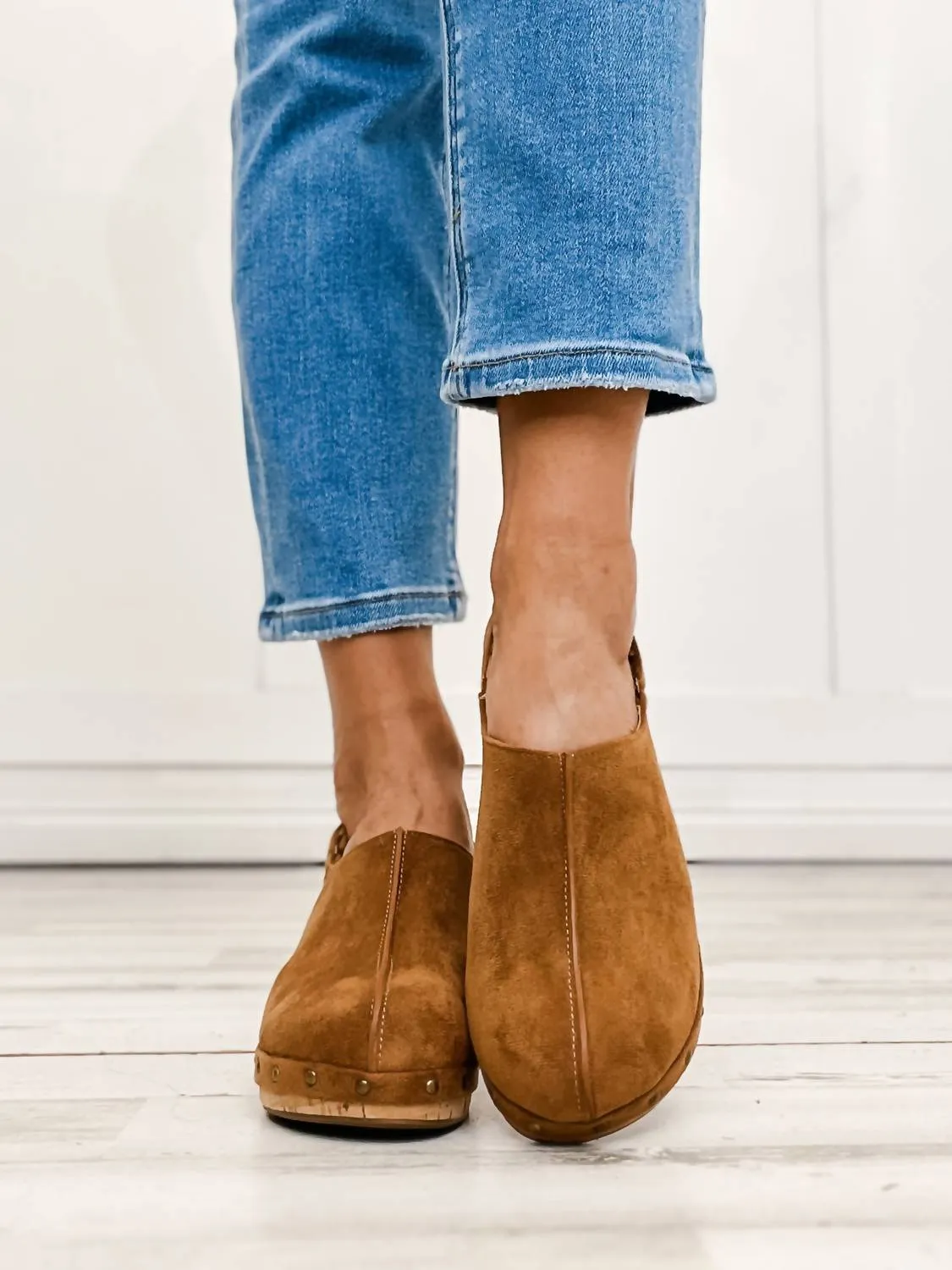 Women's Make Me Blush Clog In Brown Faux Suede